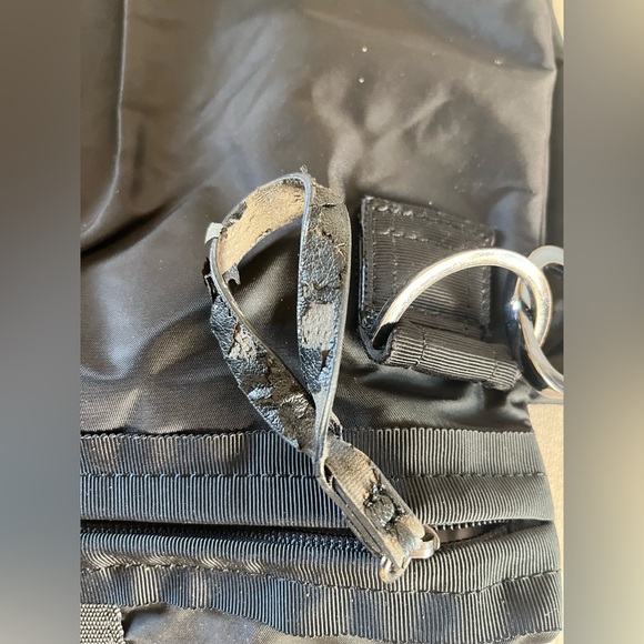 Lululemon Bliss Gym Bag Yoga Bag Travel Bag Black Large!! - Picture 8 of 9